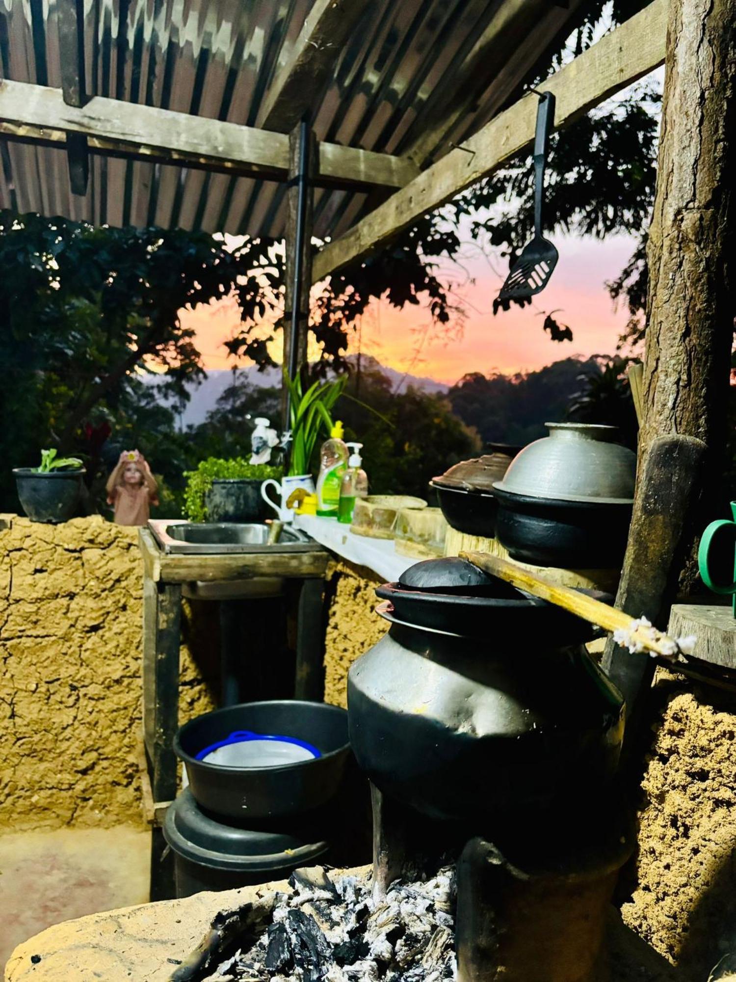 אלה Secret Nest Homestay מראה חיצוני תמונה
